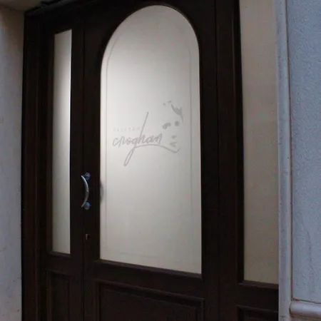 Nocleg ze śniadaniem Palazzo Croghan Torre Maggiore