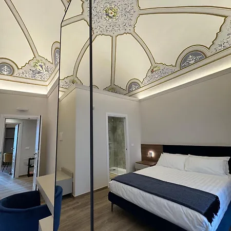 Nocleg ze śniadaniem Palazzo Croghan 4*