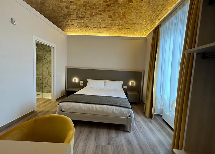 Palazzo Croghan 住宿加早餐酒店 4*